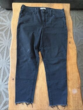 Madewell Charcoal Cropped Ankle Jeans with Frayed Hem